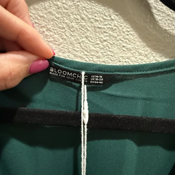 BloomChic Green Long Sleeve Dress - Picture 5 of 6